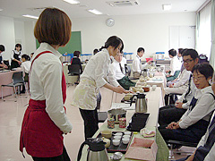 �C�x���g�X�^�b�t�{�����C